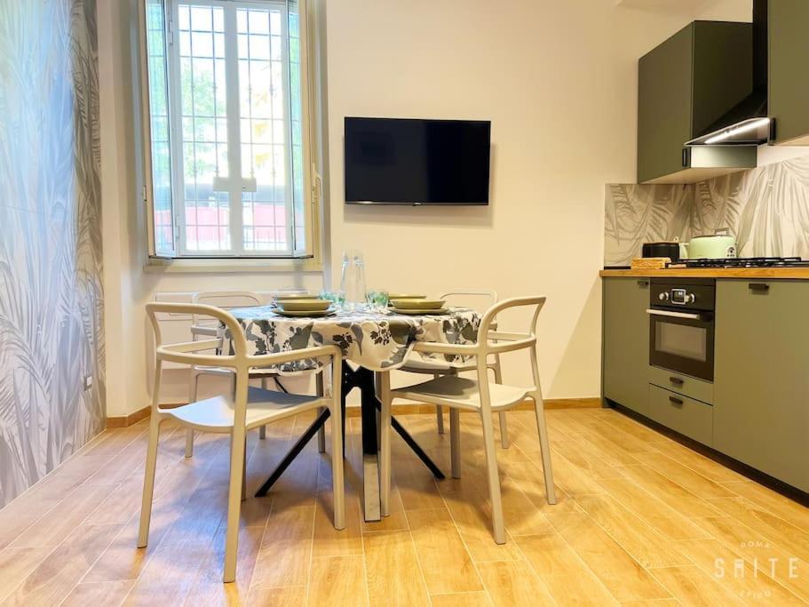 Roma Suite Epiro Esterno foto