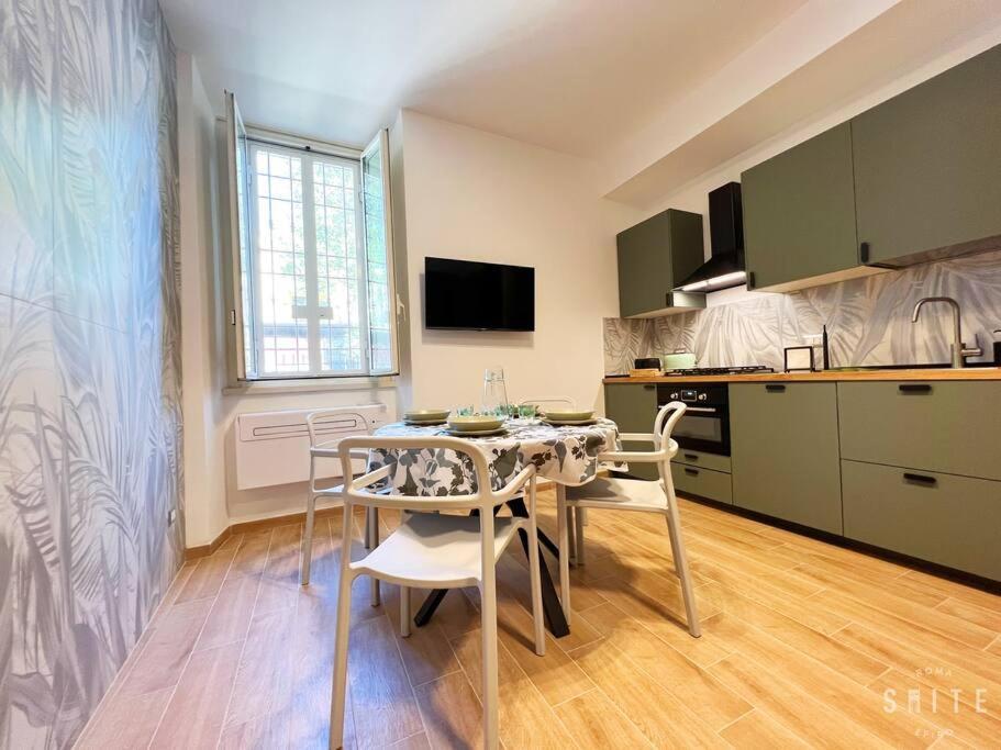 Roma Suite Epiro Esterno foto